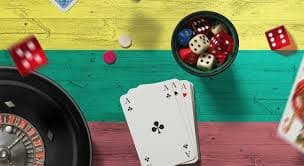 Ilustrasi platform rebelbet77 dengan akses mobile dan berbagai kategori game